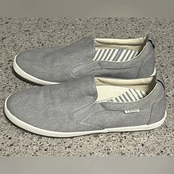 Taos Dandy Slip On Sneakers Grey Wash Canvas Shoes size 11 EUC - Picture 6 of 9